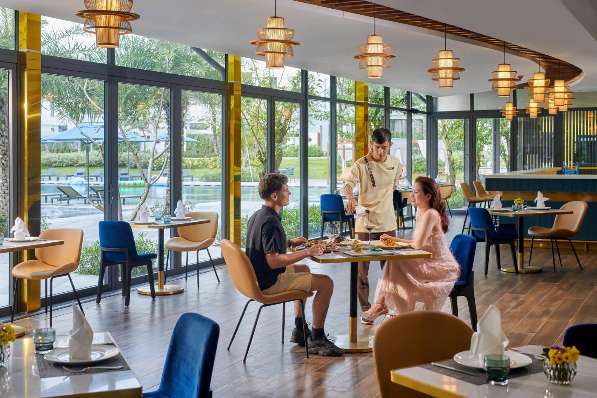 Wyndham Hoi An Royal Beachfront Resort & Villas An Bàn Kültér fotó